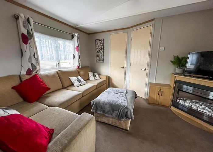 Superb 6 Berth Caravan With Decking At Seawick Holiday Park, Essex Ref 27009Mv
